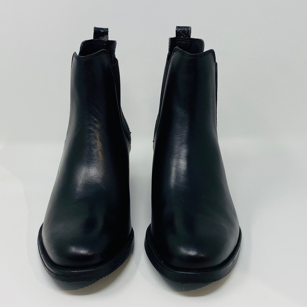 BARNEYS NY Black & Gray Python Booties US 7**$518 - Picture 3 of 8